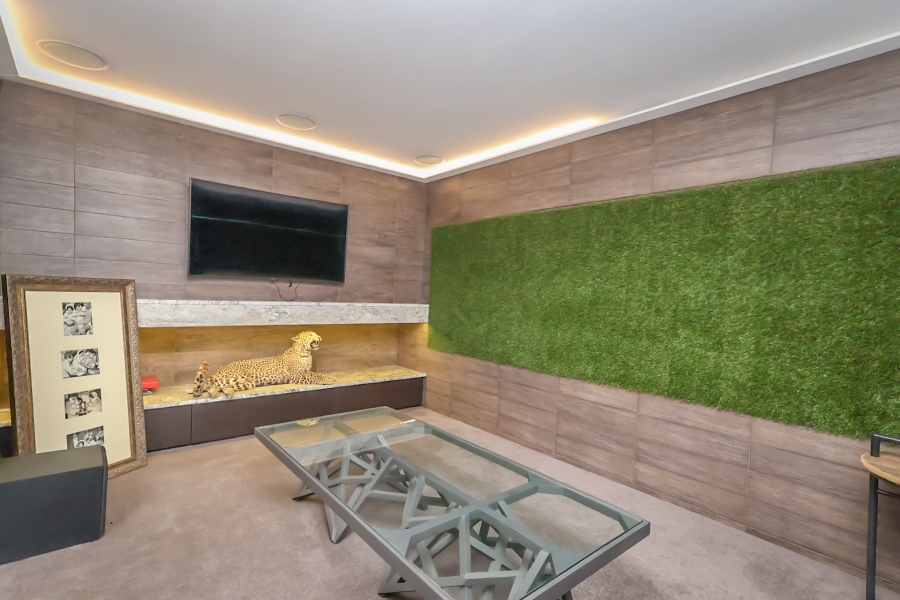 3 Bedroom Property for Sale in Hurlingham Gauteng