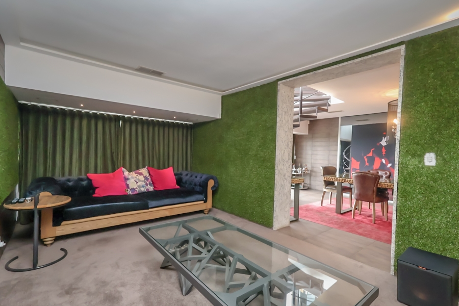 3 Bedroom Property for Sale in Hurlingham Gauteng