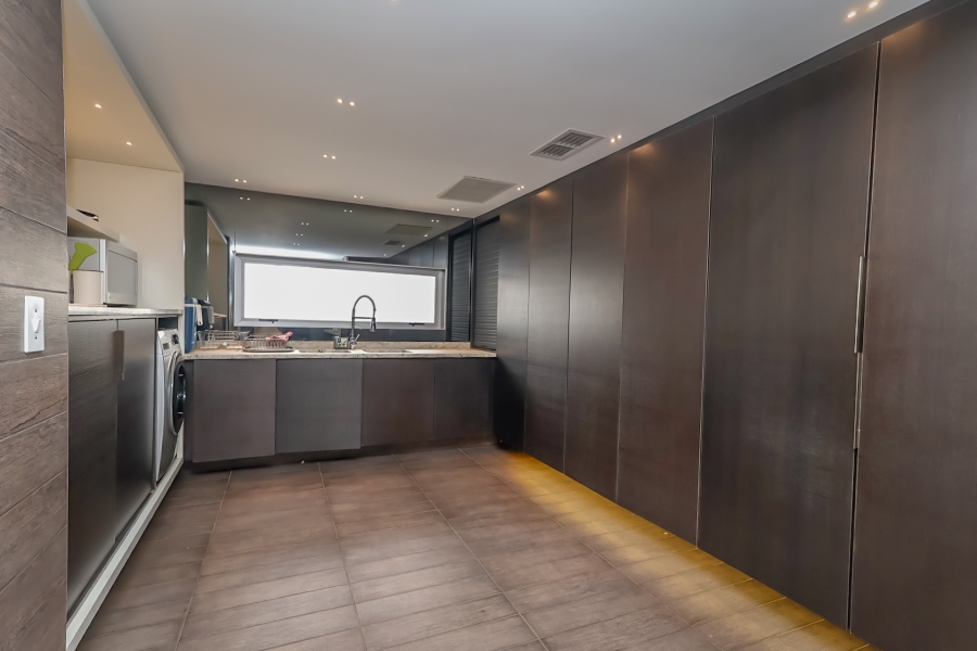 3 Bedroom Property for Sale in Hurlingham Gauteng