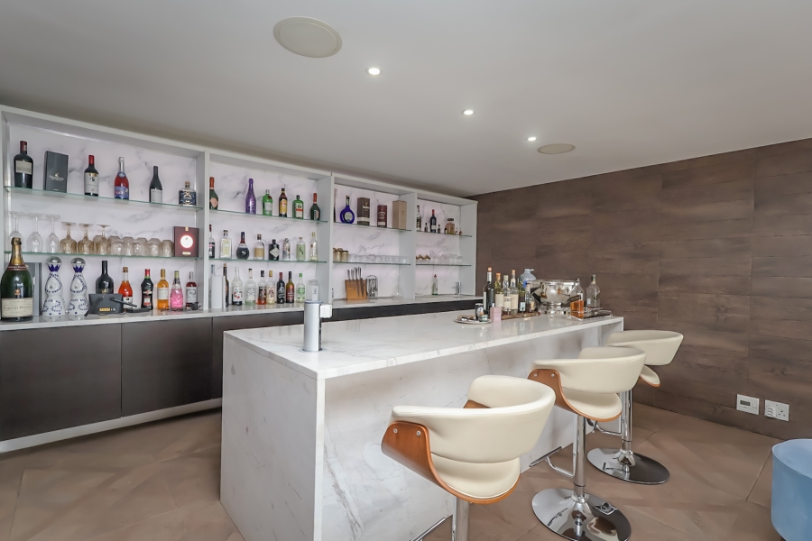 3 Bedroom Property for Sale in Hurlingham Gauteng