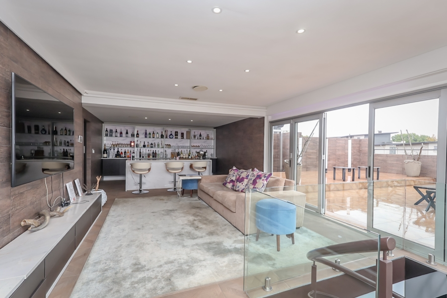 3 Bedroom Property for Sale in Hurlingham Gauteng