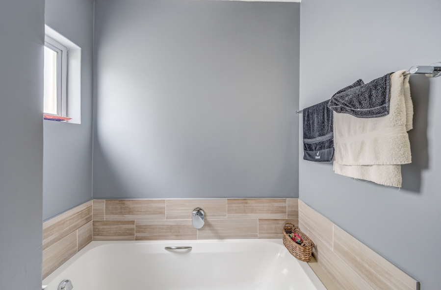 2 Bedroom Property for Sale in Blue Hills Gauteng