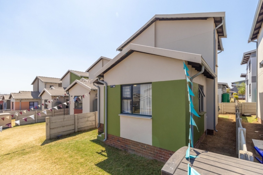 To Let 3 Bedroom Property for Rent in Noordwyk Gauteng