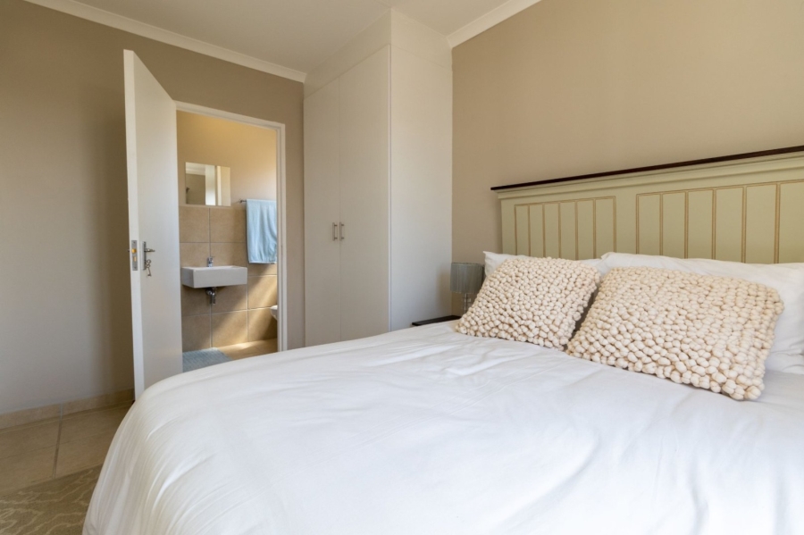 To Let 3 Bedroom Property for Rent in Noordwyk Gauteng