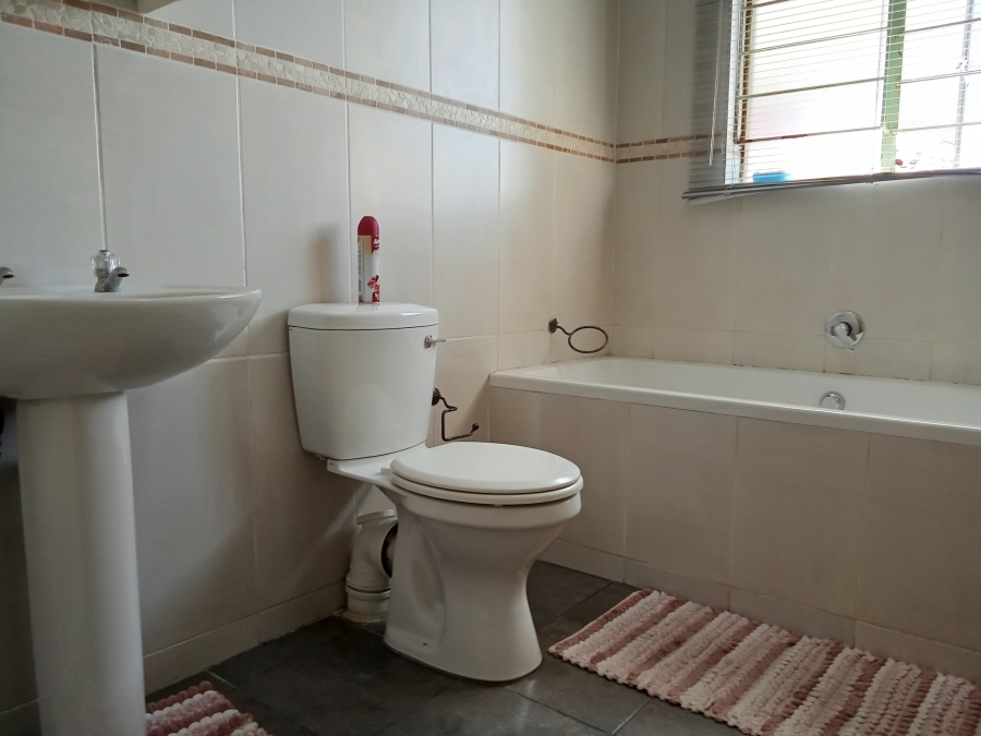3 Bedroom Property for Sale in Weltevreden Park Gauteng