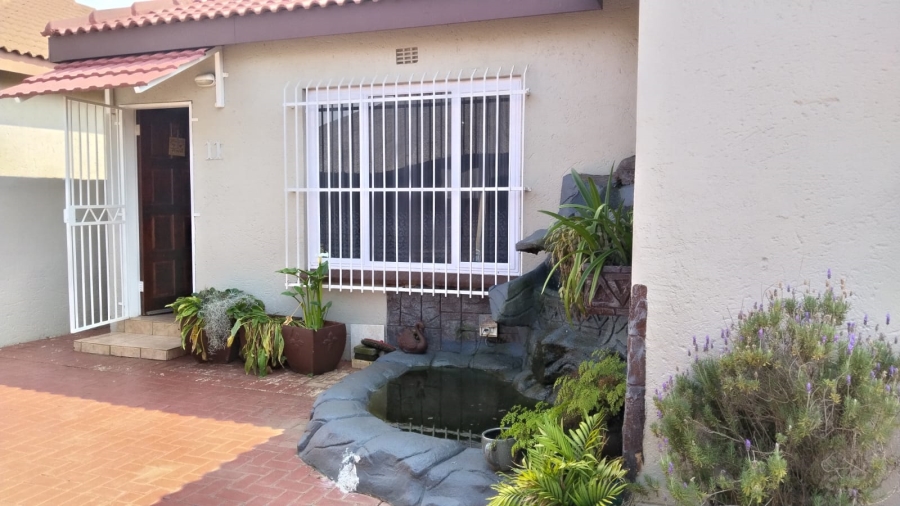 3 Bedroom Property for Sale in Eike Park Gauteng