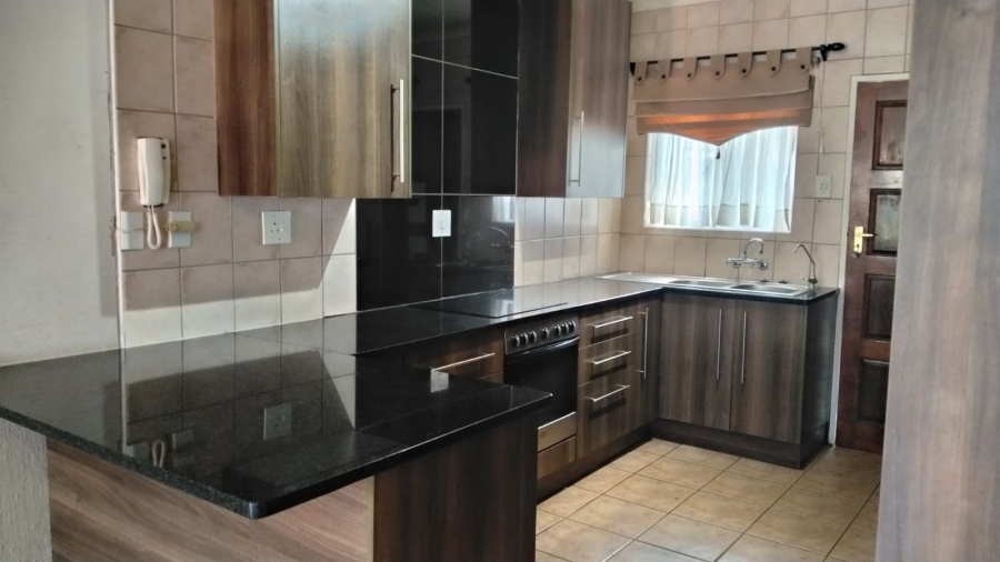 3 Bedroom Property for Sale in Eike Park Gauteng