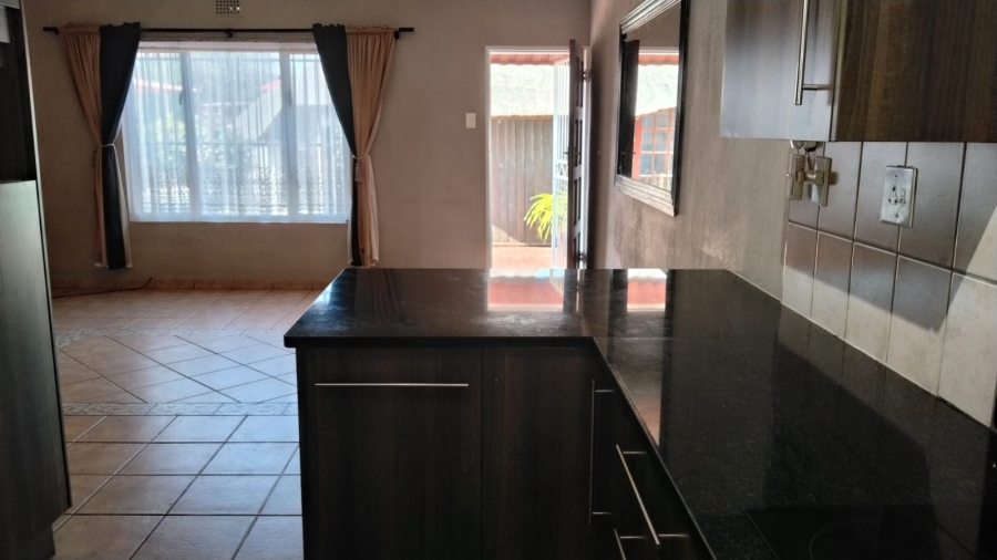 3 Bedroom Property for Sale in Eike Park Gauteng