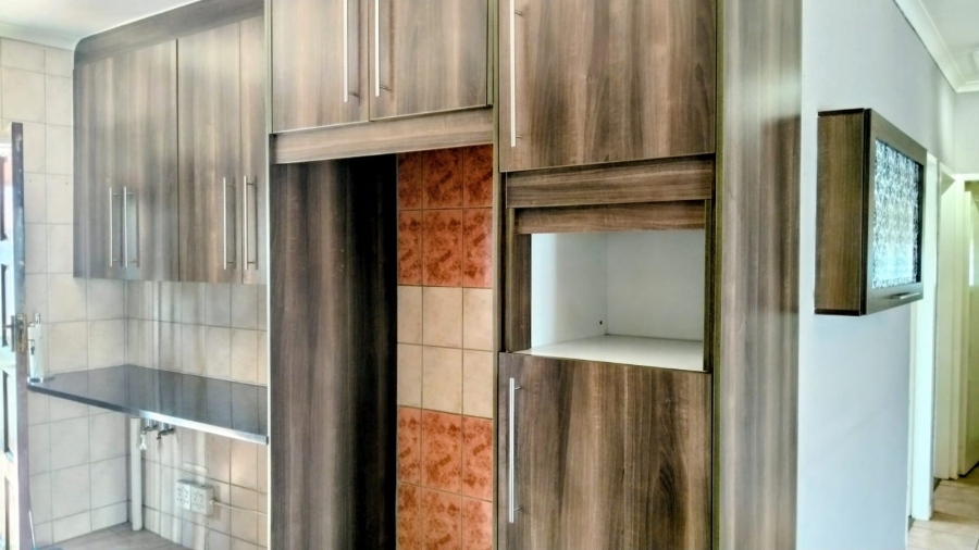 3 Bedroom Property for Sale in Eike Park Gauteng