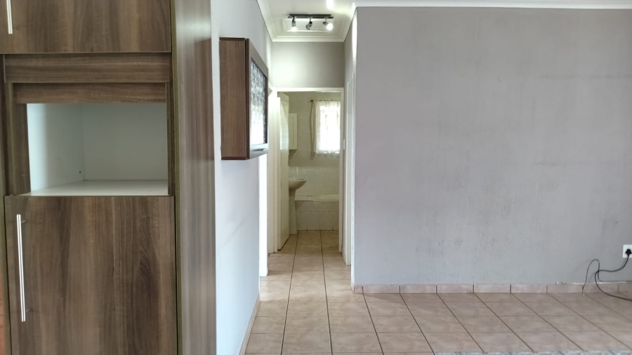 3 Bedroom Property for Sale in Eike Park Gauteng