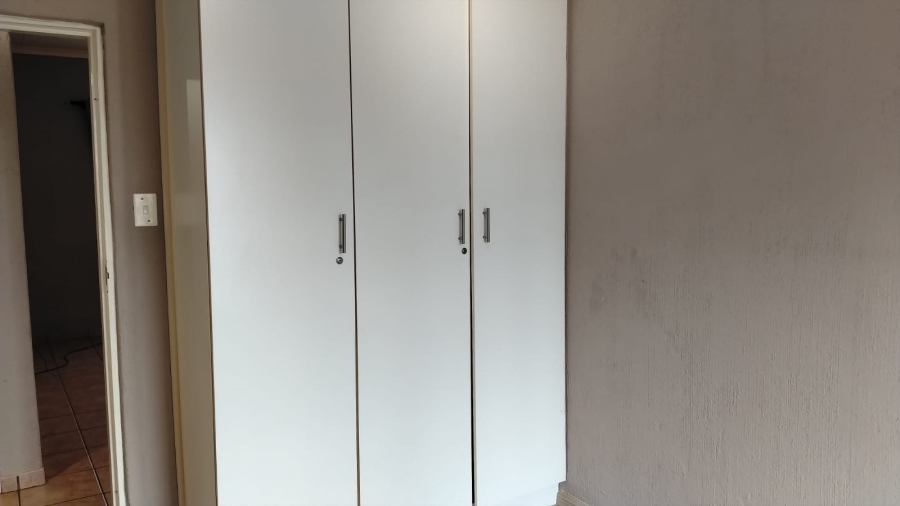 3 Bedroom Property for Sale in Eike Park Gauteng