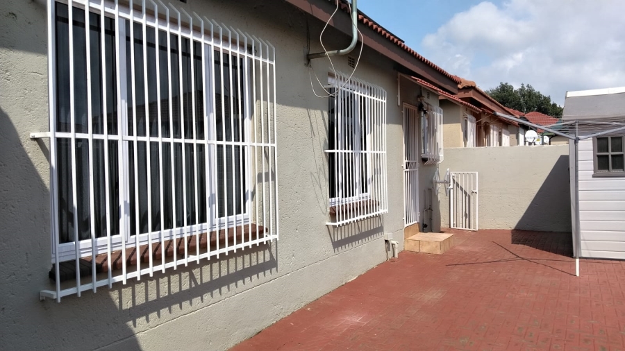3 Bedroom Property for Sale in Eike Park Gauteng