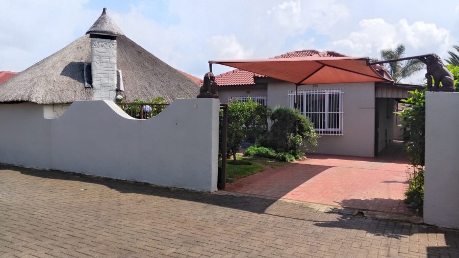 3 Bedroom Property for Sale in Eike Park Gauteng
