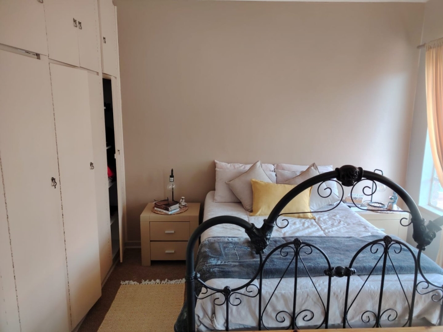 2 Bedroom Property for Sale in Greenhills Gauteng
