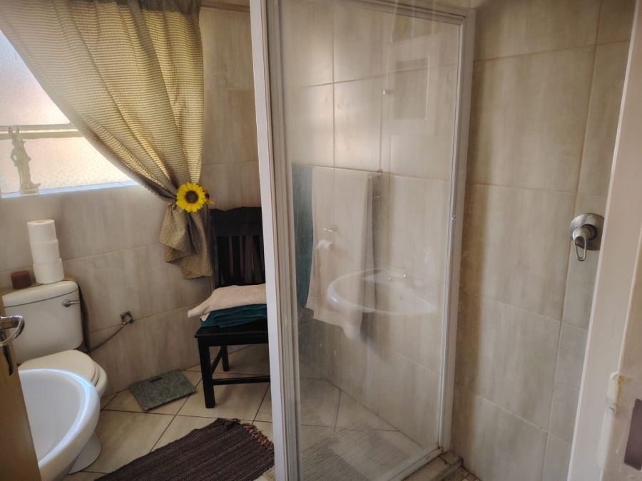 2 Bedroom Property for Sale in Greenhills Gauteng