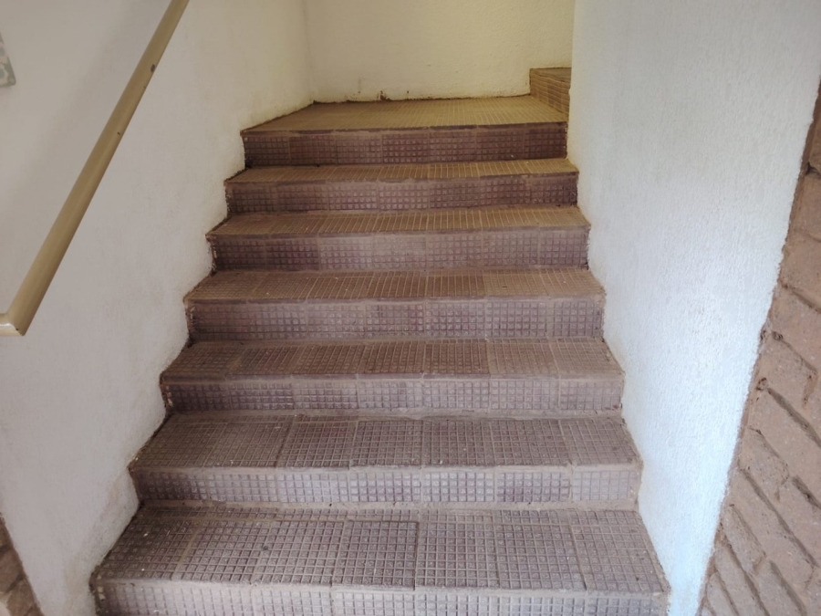 2 Bedroom Property for Sale in Greenhills Gauteng