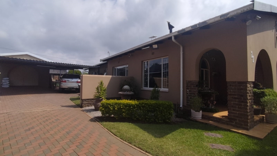 3 Bedroom Property for Sale in Randpoort Gauteng