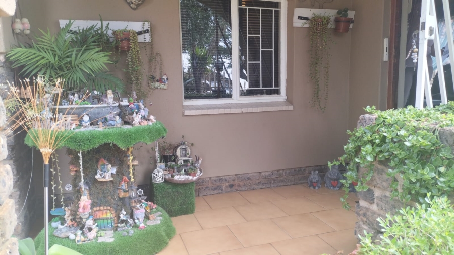 3 Bedroom Property for Sale in Randpoort Gauteng