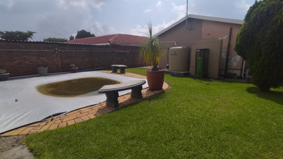 3 Bedroom Property for Sale in Randpoort Gauteng