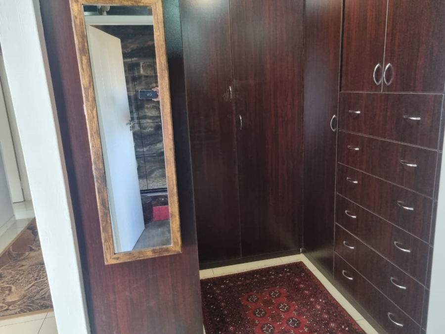 To Let 3 Bedroom Property for Rent in Willowbrook Gauteng