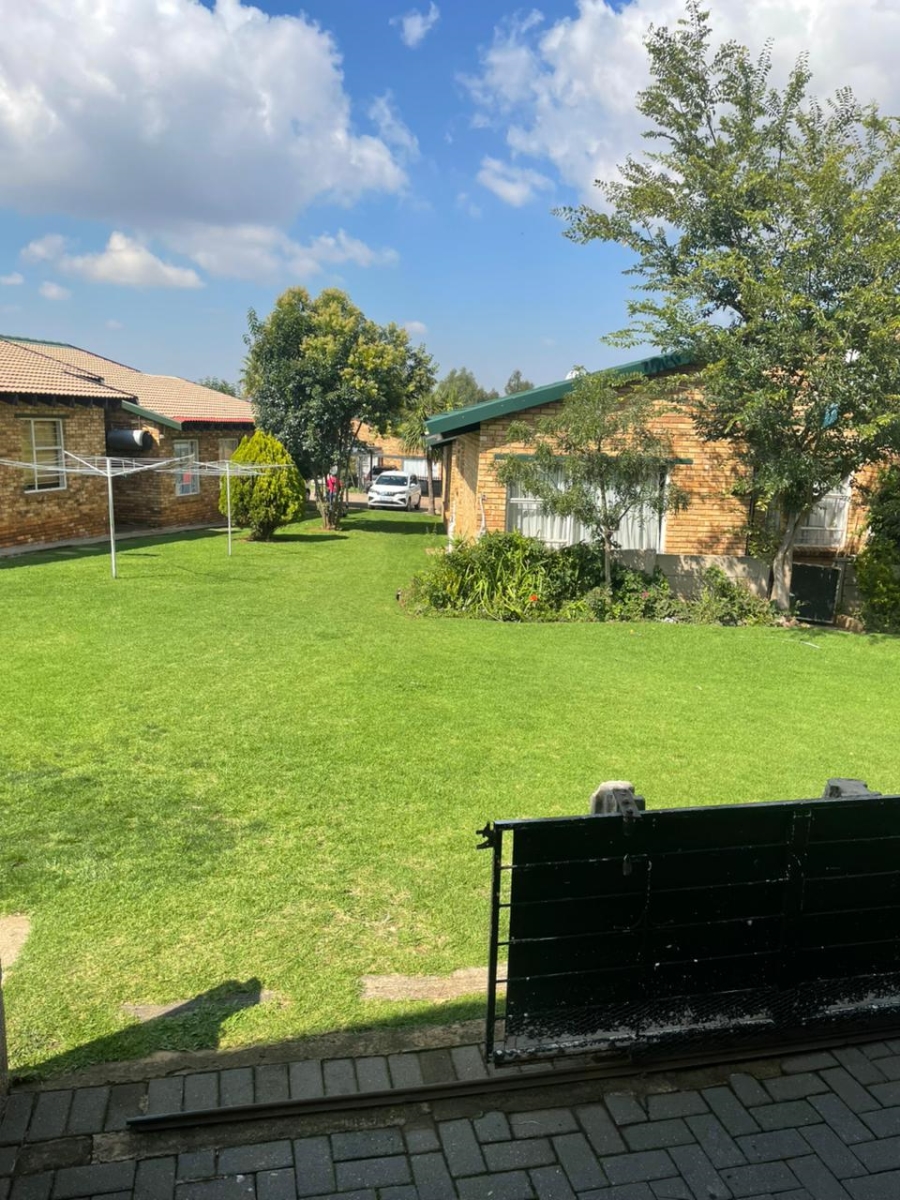 2 Bedroom Property for Sale in Mindalore Gauteng