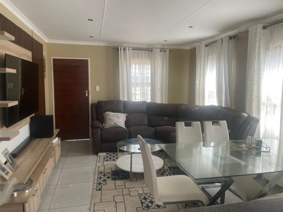 3 Bedroom Property for Sale in Mindalore Gauteng