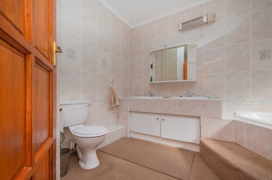 3 Bedroom Property for Sale in Florida Hills Gauteng