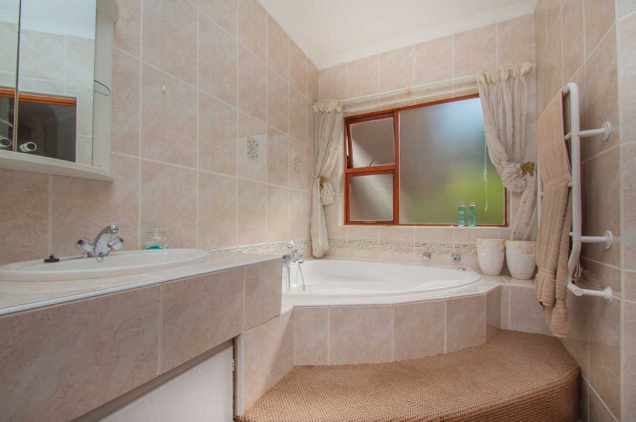 3 Bedroom Property for Sale in Florida Hills Gauteng