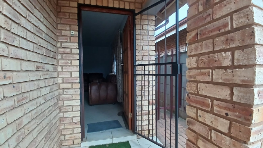 3 Bedroom Property for Sale in Wilbotsdal A H Gauteng