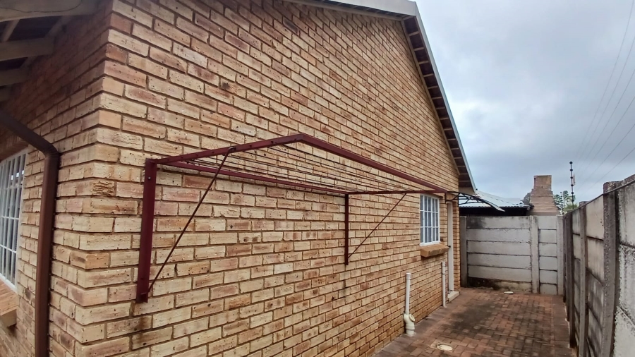 3 Bedroom Property for Sale in Wilbotsdal A H Gauteng