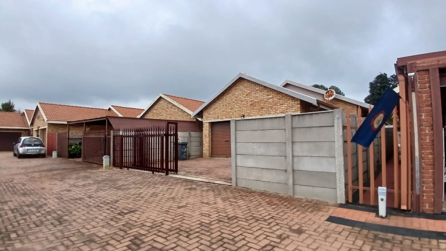 3 Bedroom Property for Sale in Wilbotsdal A H Gauteng