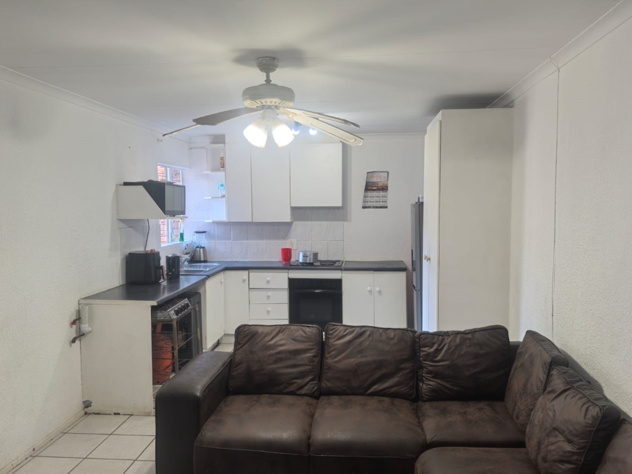 2 Bedroom Property for Sale in Groblerpark Gauteng