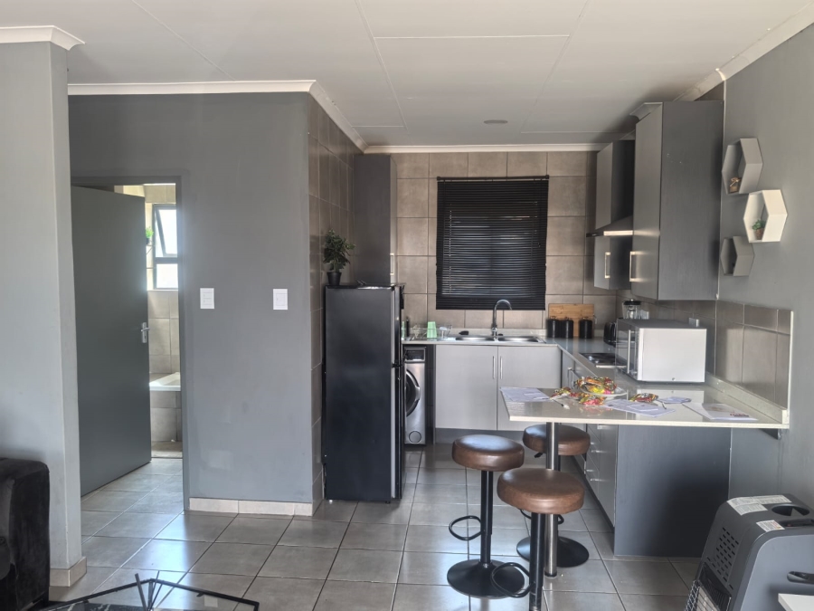 2 Bedroom Property for Sale in Groblerpark Gauteng