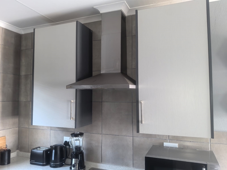 2 Bedroom Property for Sale in Groblerpark Gauteng