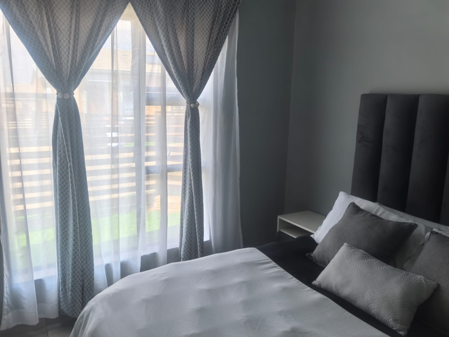2 Bedroom Property for Sale in Groblerpark Gauteng