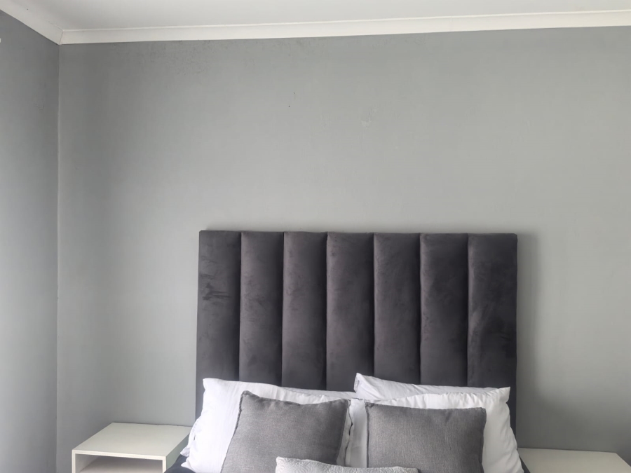 2 Bedroom Property for Sale in Groblerpark Gauteng