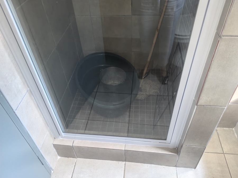 2 Bedroom Property for Sale in Groblerpark Gauteng