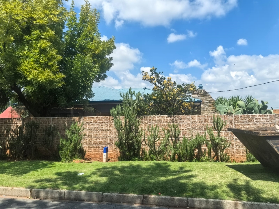 3 Bedroom Property for Sale in Maraisburg Gauteng