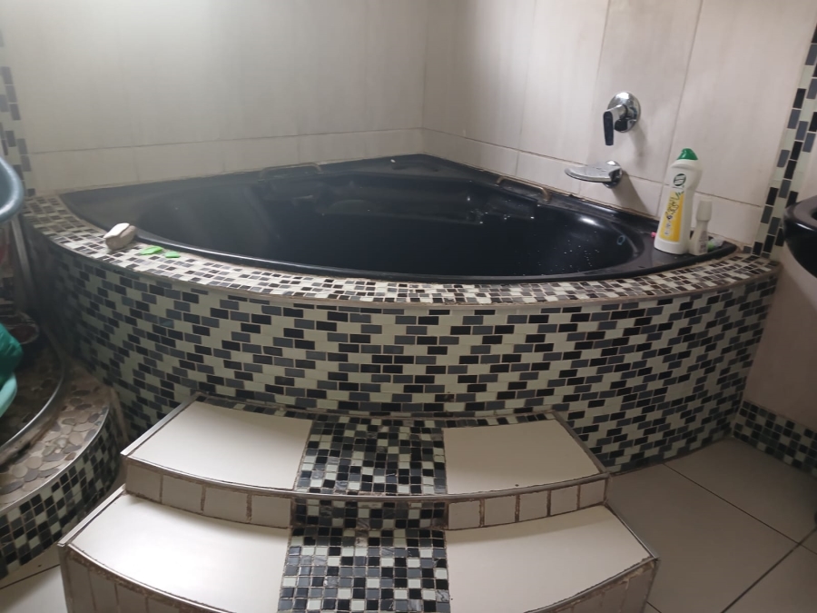 3 Bedroom Property for Sale in Tembisa Central Gauteng