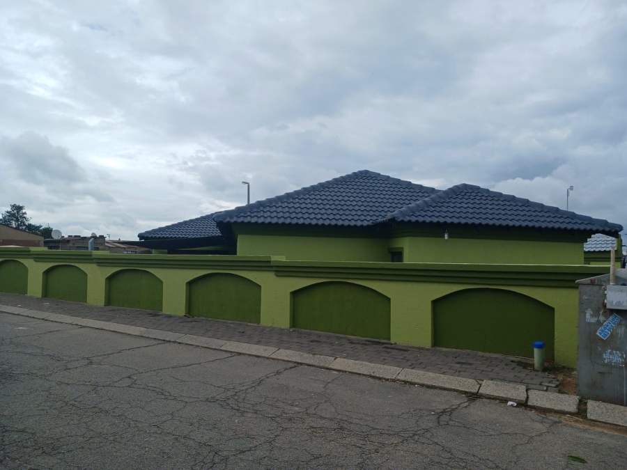 3 Bedroom Property for Sale in Tembisa Central Gauteng