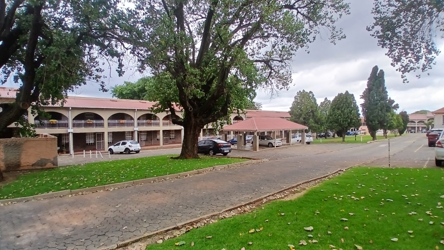 1 Bedroom Property for Sale in Albertville Gauteng