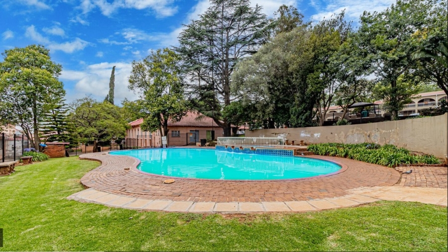 1 Bedroom Property for Sale in Albertville Gauteng