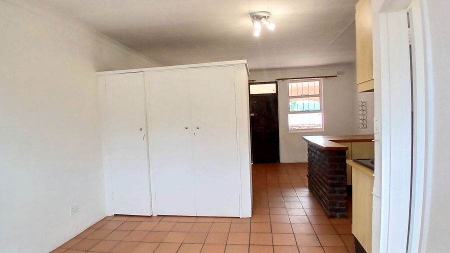 1 Bedroom Property for Sale in Albertville Gauteng