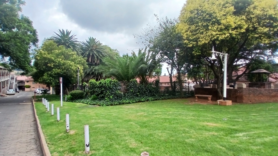 1 Bedroom Property for Sale in Albertville Gauteng