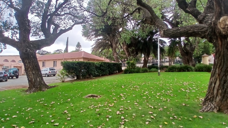 1 Bedroom Property for Sale in Albertville Gauteng