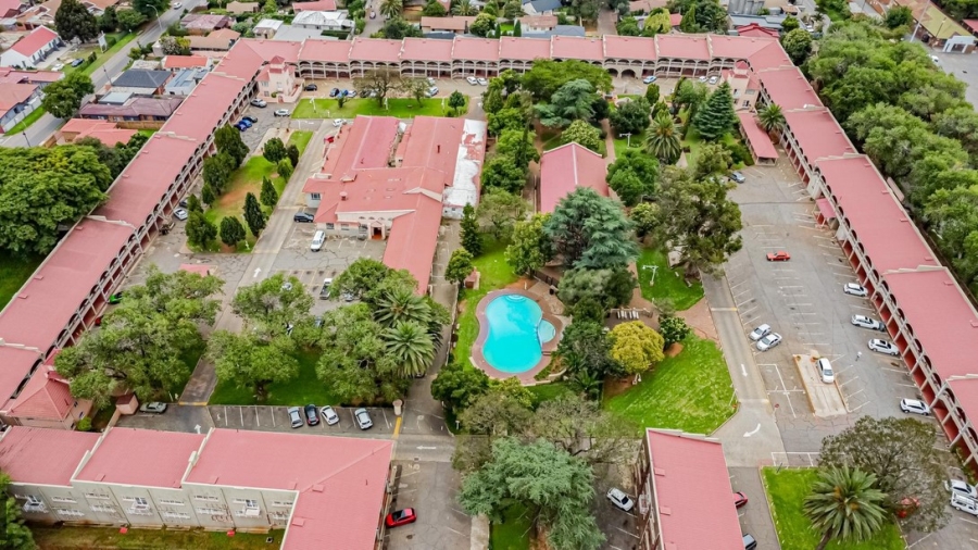 1 Bedroom Property for Sale in Albertville Gauteng