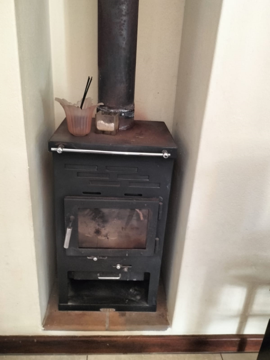 2 Bedroom Property for Sale in Beverley Gauteng