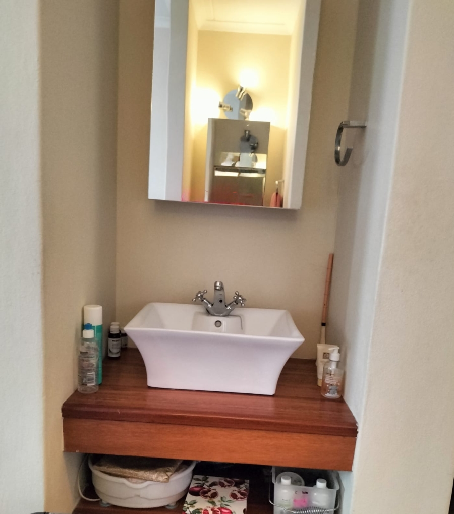 2 Bedroom Property for Sale in Beverley Gauteng