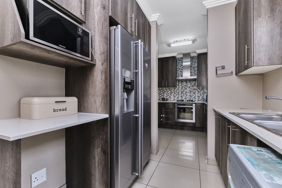 3 Bedroom Property for Sale in Barbeque Downs Gauteng