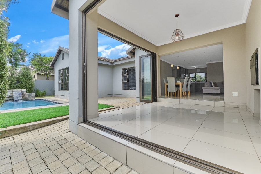 3 Bedroom Property for Sale in Barbeque Downs Gauteng